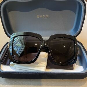 Gucci Black Glossy Square Sunglasses